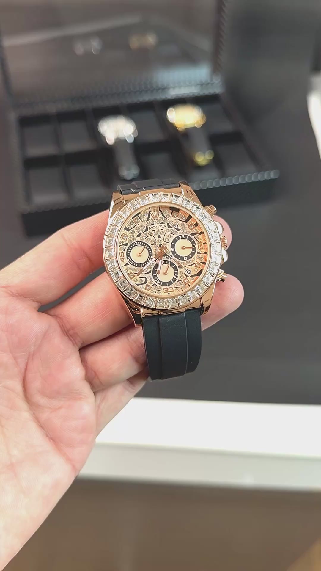 Role_x_Premium_Quality_Tiger Eye_Watch
